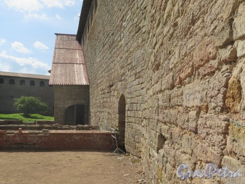 Шлиссельбург, г. Крепость Орешек. Внутренняя сторона стены. фото август 2015 г.