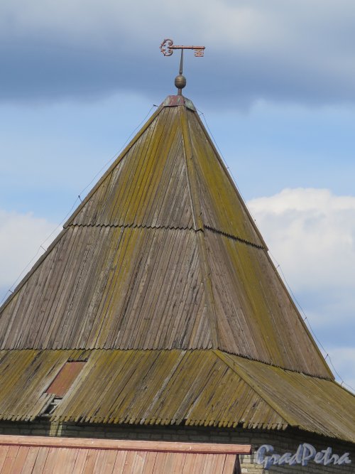 Шлиссельбург, г. Крепость Орешек. Государева (Воротная) башня. Навершие. фото август 2015 г.