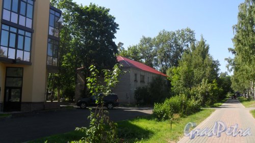 Ленинградская область, город Всеволожск. Колтушское шоссе, дом 92. Фото 6 июля 2015 года.