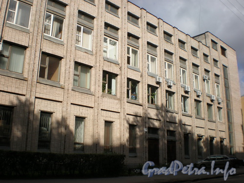 Ул. Красного Текстильщика, д. 15, фрагмент фасада здания. Фото 2008 г.