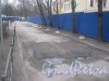 Г. Пушкин, Софийский бульвар, дом 32. Заезд на территорию ремонтируемого здания. Фото 1 марта 2014 г.
