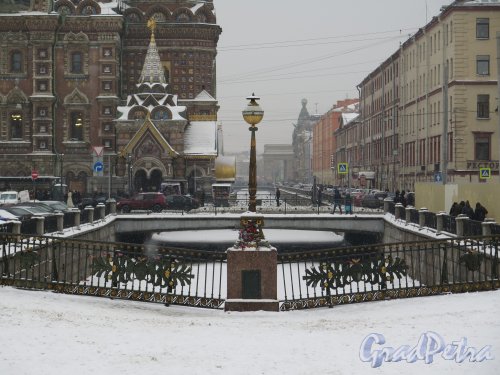 Канал Грибоедова, Театральный мост и Храм на Крови зимой. фото февраль 2016 г.