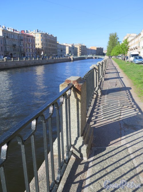 Вид канала Грибоедова с Мало-Калинкина моста. фото июнь 2017 г.