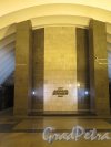 Станция метро «Ладожская». Подземный вестибюль. Оформление торцевой стенки. Фото Сентябрь 2014 г.