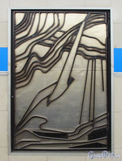 Станция метро «Горьковская». Служебная дверь перонного зала с изображением Буревестника. Фото 3 марта 2020 г.
