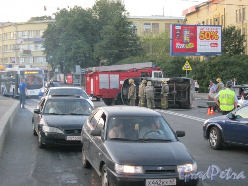 Петропавловский мост. Авария вечером 4 августа 2014 г. 