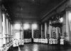 Петербургское училище ордена Св. Екатерины. Воспитанницы в актовом зале. Фото май 1908 года.