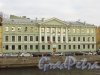 набережная реки Фонтанки, дом 22. Фасад дома купца В. Ф. Громова, ныне Художественно-эстетический лицей № 190. Фото 20 октября 2016 года.