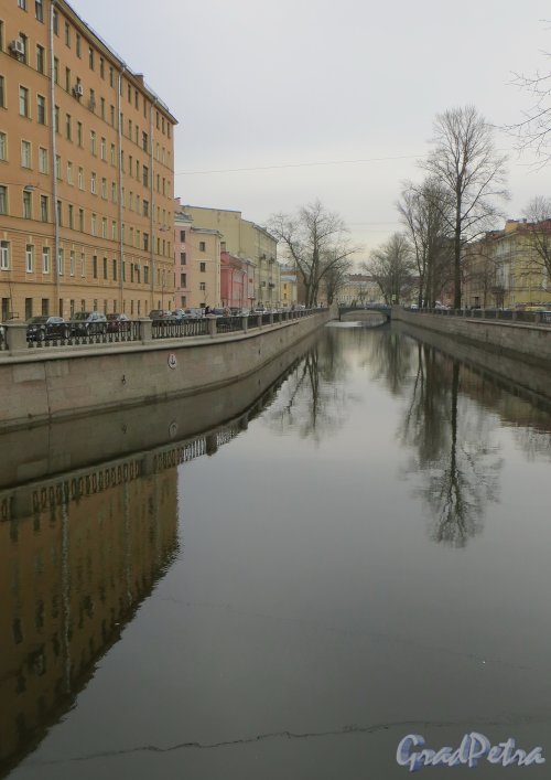 Перспектива канала Грибоедова в районе дома 105, Фото 24 марта 2014 года.