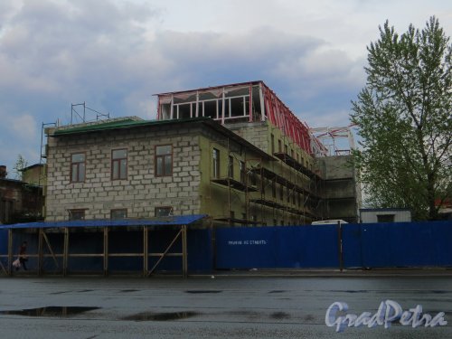 Набережная Обводного канала, дом 62, корпус 2, литера А. Строительство нового здания. Вид со стороны Обводного канала. Фото 10 мая 2014 года.