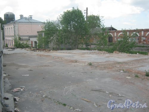 Наб. Обводного кан., дом 118. Фрагмент территории бывшего Варшавского вокзала. Фото 30 мая 2013 г.