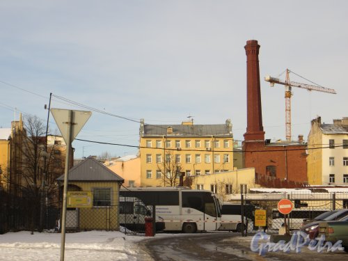  набережная Обводного канала, дом 40. Общий вид со стороны Днепропетровской улицы. Фото 11 февраля 2015 года.