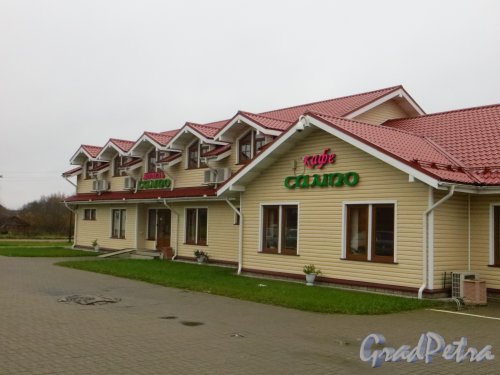 Мотель «Сампо» в деревне Варшко Приозерского района Ленинградской области. Фото 20 октября 2014 года.