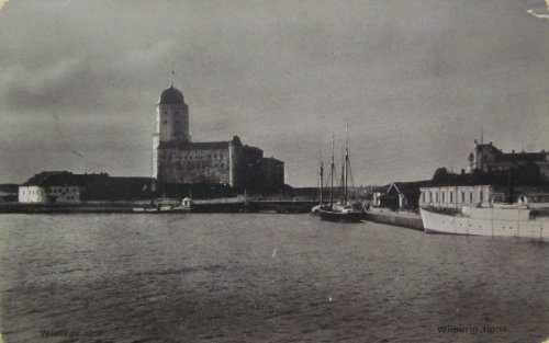 Вид на Замковый остров и Выборгский замок со стороны Южного Вала. Фото начала XX века.