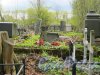 г. Пушкин, Кузьминское кладбище. Остатки старых памятников в центре кладбища. Фото 5 мая 2014 г. 