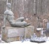 Богословское кладбище. Могила скульптора В.Л. Симонова (1879-1960). Фото февраль 2014 г.
