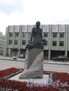 Памятник А.А. Брусилову на Шпалерной, 2007. Вид сбоку. фото 2014 г.