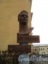 Памятник В.П. Чкалову в сквере без названия №13248 на углу Чкаловского проспекта и Пионерской улицы. Фото 29 сентября 2010 года.
