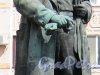 г. Выборг. Памятник В.И. Ленину на Красной площади, 1957. Фрагмент фигуры. Фото июнь 2015 г
