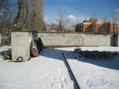 Кладбище (воинское захоронение) Дачное. Мемориальный комплекс. Фото 17 марта 2014 г.