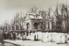 Крестный ход у часовни у Летнего сада. Фото 1867 года.