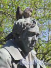 Летний сад. Памятник баснописцу И.А. Крылову. Голова поэта. фото май 2018 г.