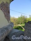 Екатерининский парк (Пушкин). «Башня-руина» с искусственной горкой. Вид парка с верхней галереи. фото май 2018 г.
