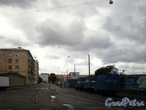 Перспектива Дегтярного переулка от поворота в сторону Новгородской улицы. Фото сентябрь 2009 г.