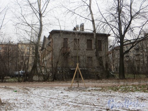 Огородный переулок, дом 8. Торец здания со стороны улицы Маршала Говорова. Фото 29 ноября 2014 года.