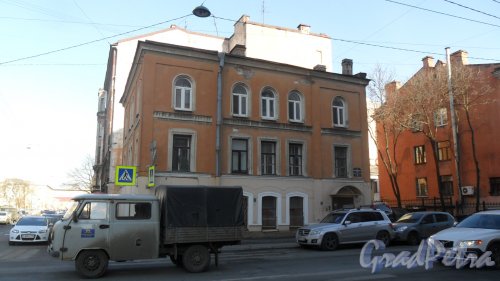Советский переулок, дом 10 / 5-я Красноармейская улица, дом 21. Фасад дома по 5-й Красноармейской улицы. Фото 5 марта 2015 года.