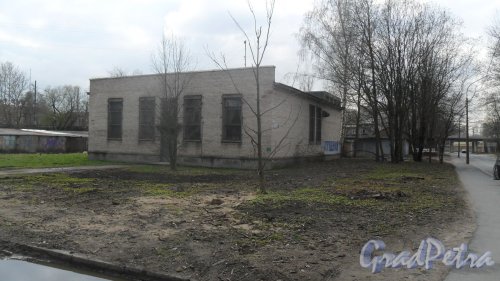 Институтский переулок, дом 1, корпус 2. ПС-51 «Кантемировская», тяговая подстанция общественного транспорта. Фото 20 апреля 2016 года.
