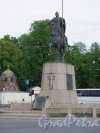 Памятник Александру Невскому на пл. Александра Невского. Вид спереди. фото май 2016 г.
