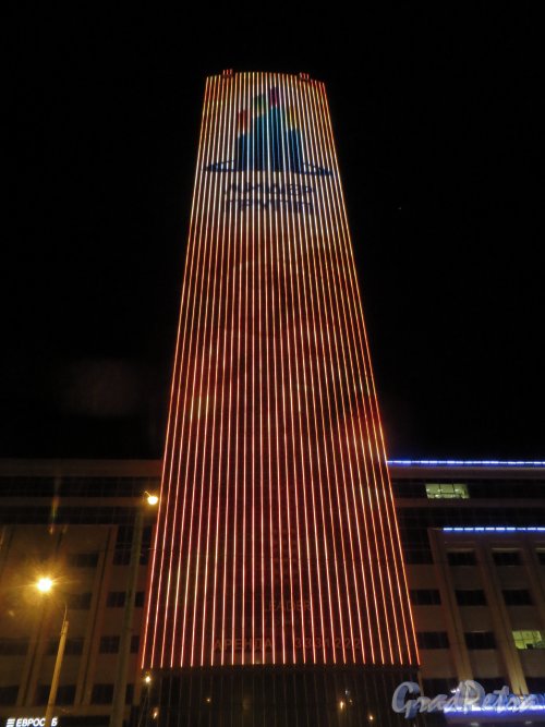 площадь Конституции, дом 3, корпус 2, литера А. Ночное освещение бизнес-центра «Leader Tower». Фото 17 марта 2014 года.