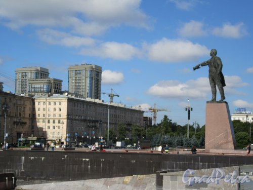 Московская площадь. Чаша фонтана и Памятник Ленину. фото сентябрь 2018 г.