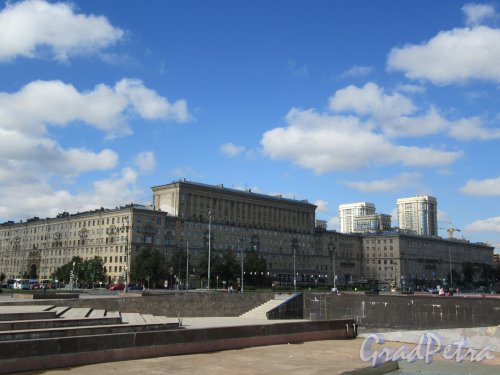 Вид Московской площади и дома №189 - дома №191 по Москвскому пр. фото сентябрь 2018 г. 