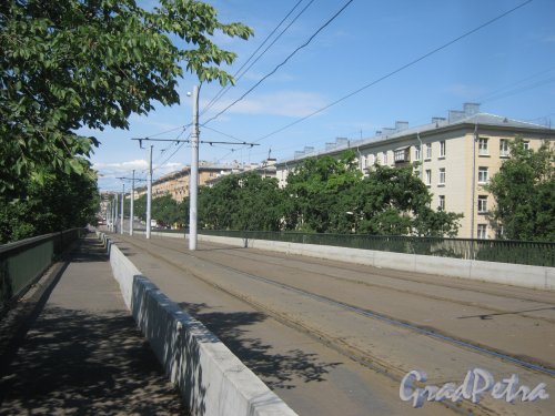 Автовский трамвайный путепровод в районе окончания Кронштадтской ул. Фото 8 июля 2013 г.