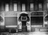 Вход в кинотеатр «Мулен-Руж». Фото 1900-х годов.