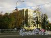 Вид с Крестовского проспекта на жилой комплекс «Крестовский, 12». Фото 1 октября 2014 года.