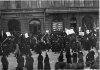 Невский проспект, дом 36. Манифестация после объявления Германией блокады Англии. Фото 19 февраля 1915 года.