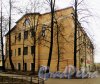 Проспект Стачек, дом 38, литера А. Общий вид здания бывшего «Ушаковского» училища. Фото 29 ноября 2014 года.