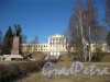 г. Зеленогорск, пр. Ленина, дом 2. Общий вид здания школы из Комсомольского сквера. Фото 7 апреля 2014 года.