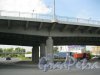 «Кронштадтский» автомобильный путепровод в створе проспекта Стачек. Опоры над Автомобильной ул. Фото 6 августа 2015 г.