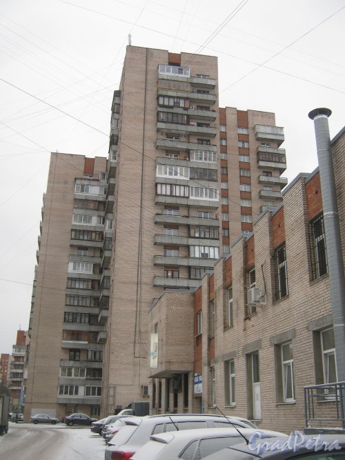 Ленинский пр., дом 119, литера А. Фрагмент здания. Вид со стороны двора. Фото 12 января 2014 г.
