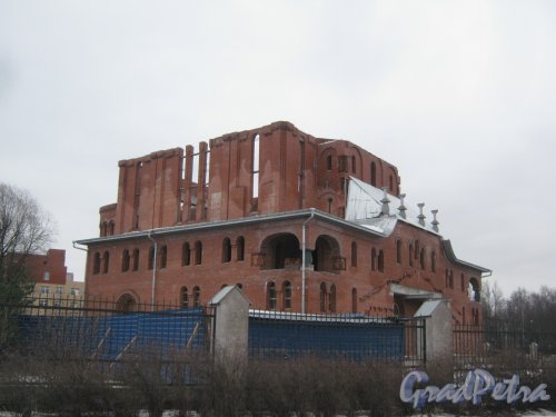 Пискарёвский пр., дом 41. Строительство храма. Фото февраль 2014 г.