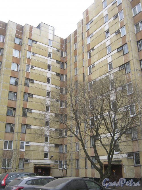 Ленинский пр., дом 100, корпус 2. Фрагмент здания со стороны двора. Фото 28 февраля 2014 г.