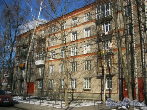 Костромской пр., дом 37. Фрагмент здания. Фото 18 марта 2014 г.