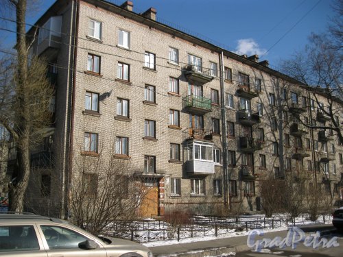 Костромской пр., дом 33. Общий вид здания. Фото 18 марта 2014 г.