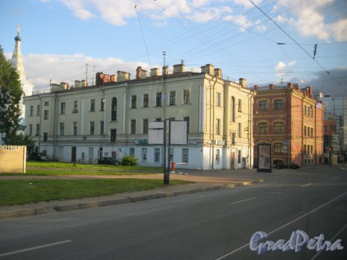 Большой Сампсониевский пр., дом 43. Общий вид. Фото 27 июня 2014 г.