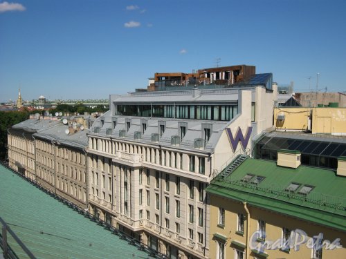 Вознесенский пр., дом 6. Вид с крыши отеля «Four Seasons». Фото 7 июля 2014 г.