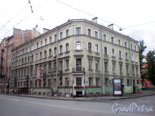 Лермонтовский пр., д. 49 (правая часть). Общий вид здания. Фото июль 2009 г.